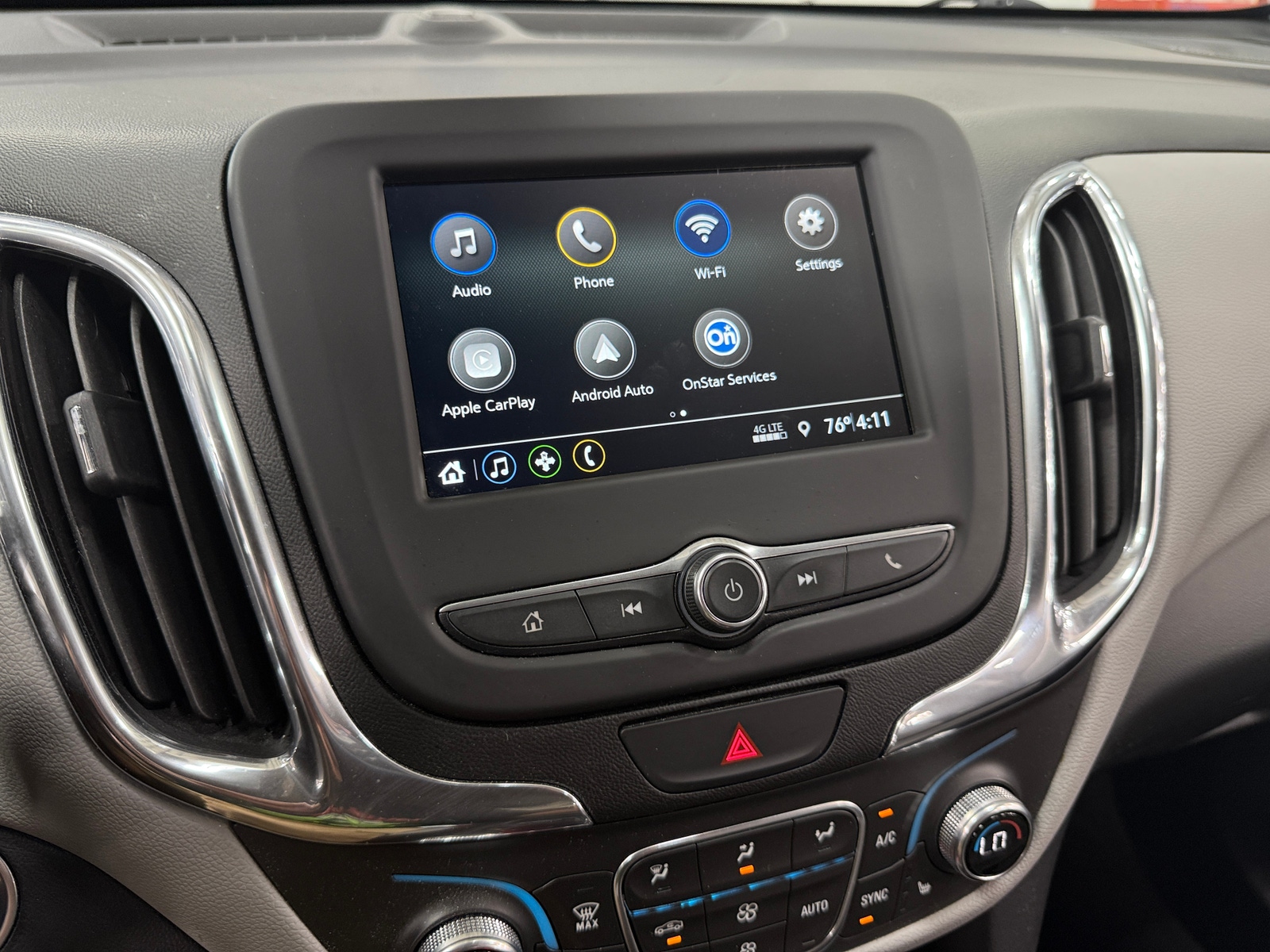 Thumbnail: 2019 Chevrolet Equinox - 4