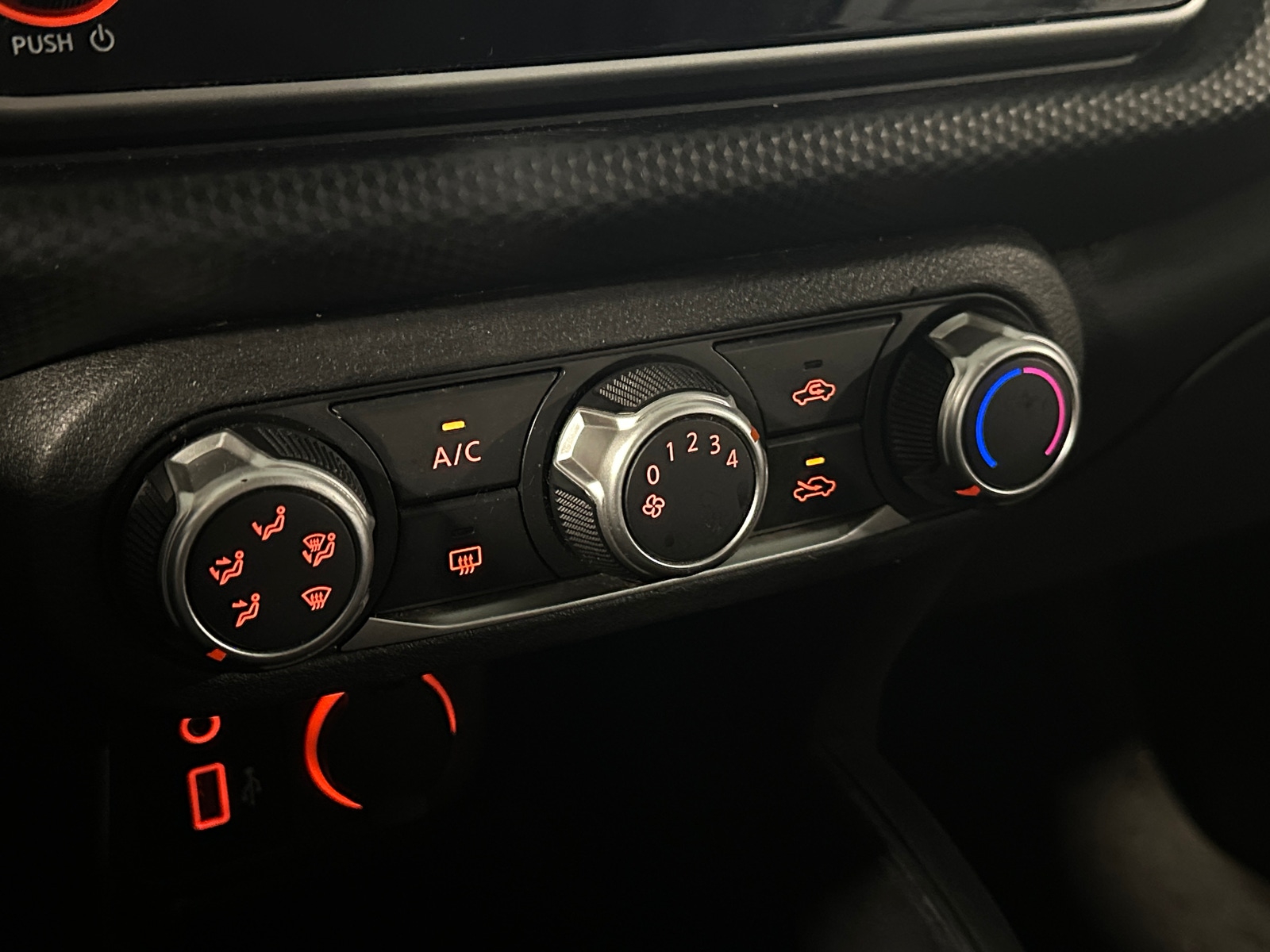 Thumbnail: 2021 Nissan Kicks - 4