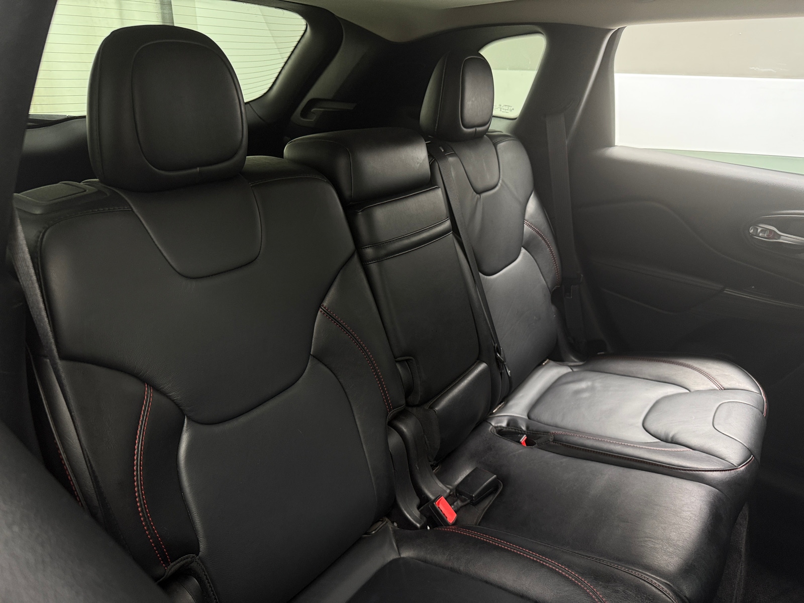 Thumbnail: 2015 Jeep Cherokee - 6