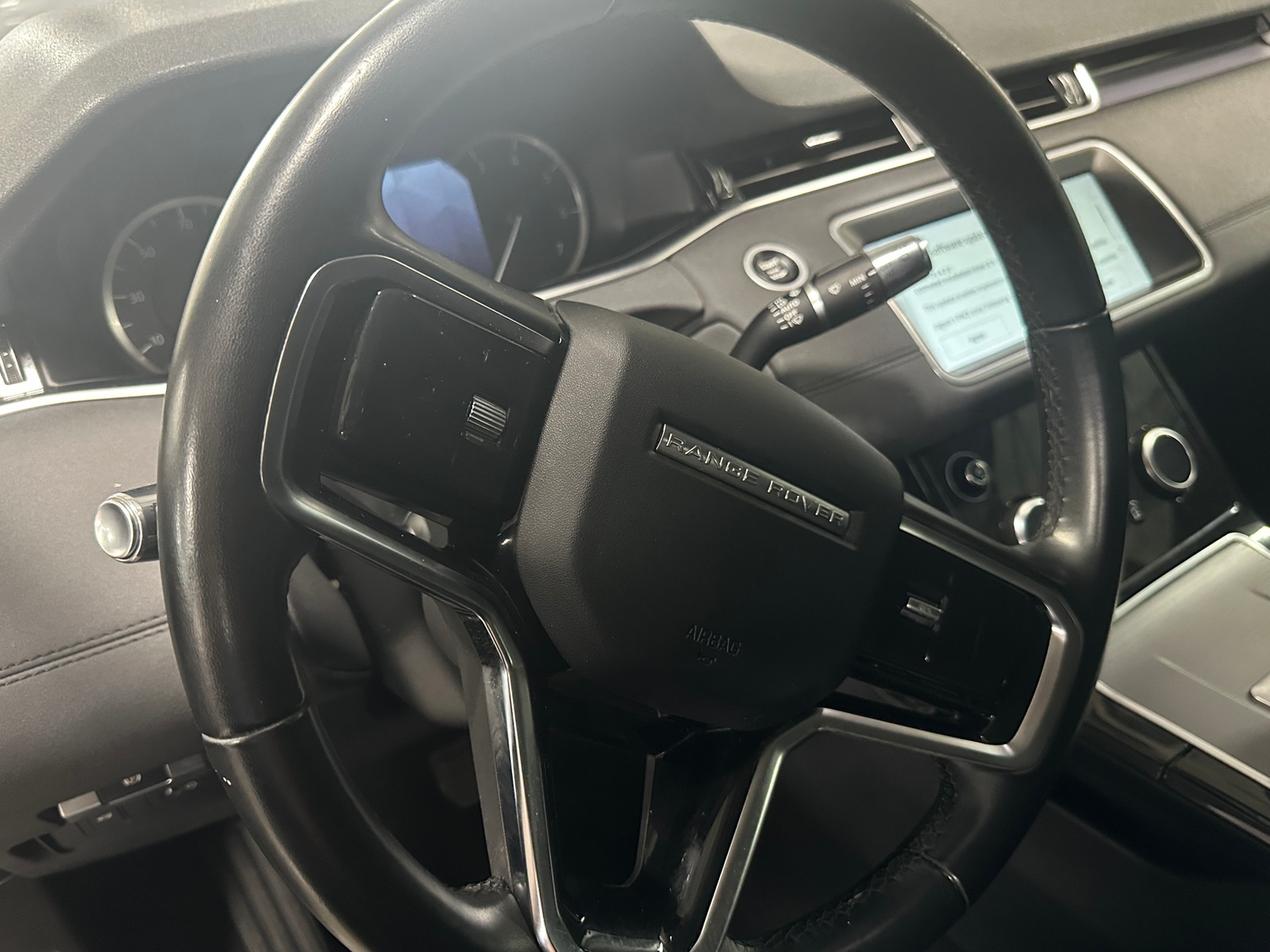 Thumbnail: 2021 Land Rover Range Rover Evoque - 4