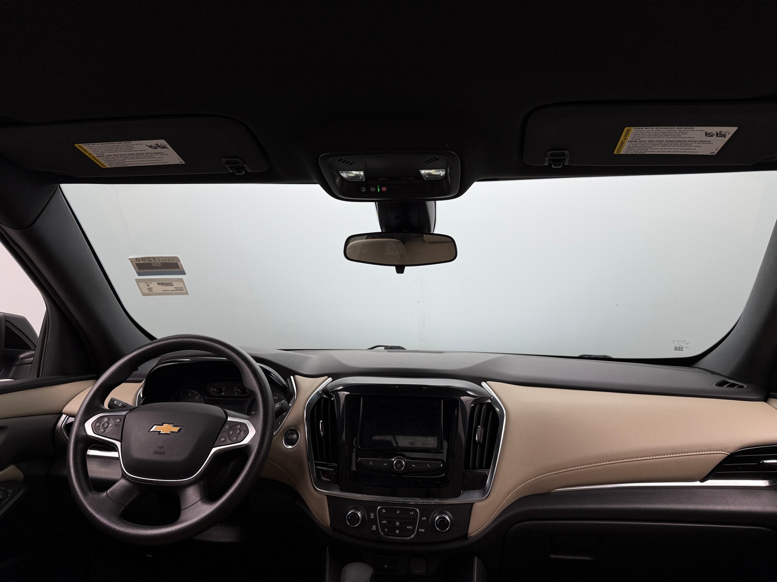 Thumbnail: 2023 Chevrolet Traverse - 3