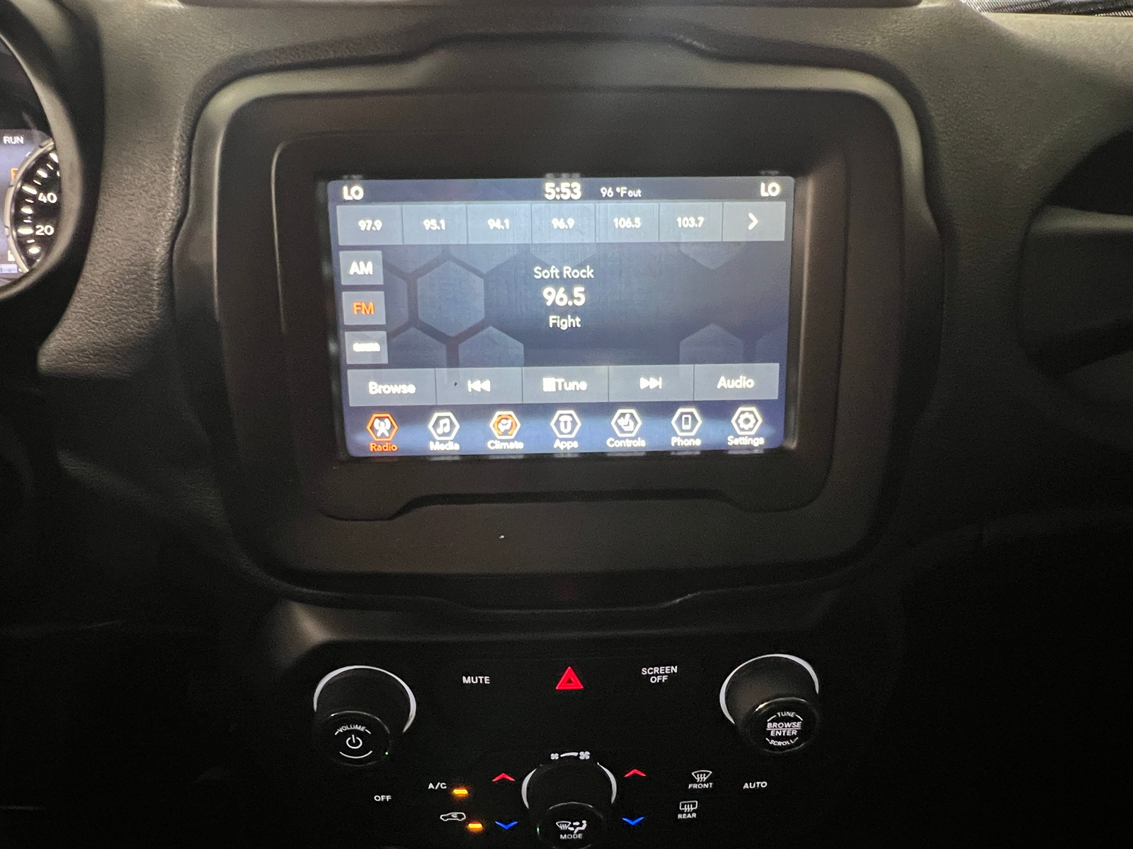 Thumbnail: 2020 Jeep Renegade - 4