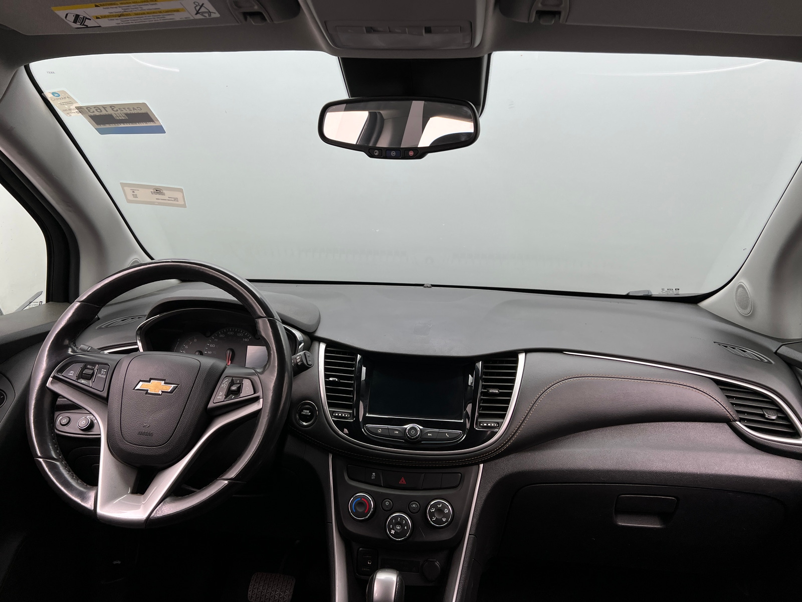 Thumbnail: 2022 Chevrolet Trax - 3