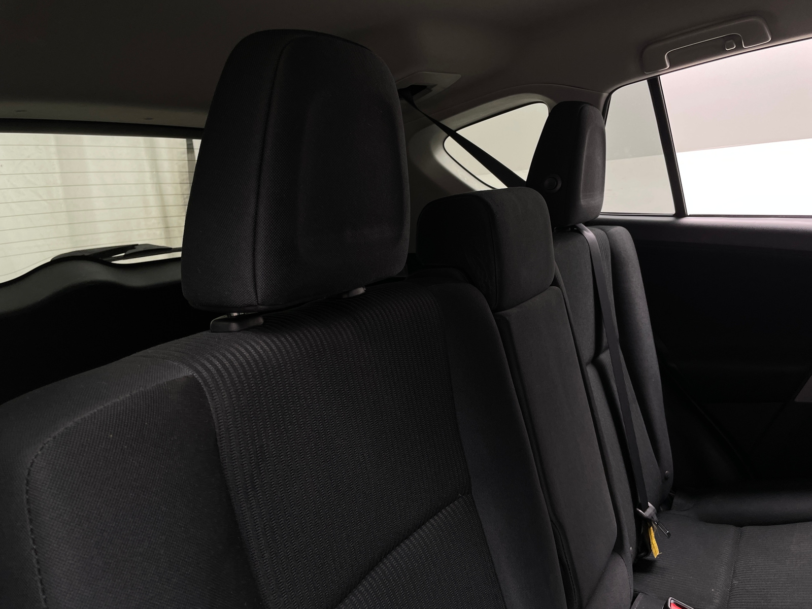 Thumbnail: 2016 Toyota RAV4 - 6