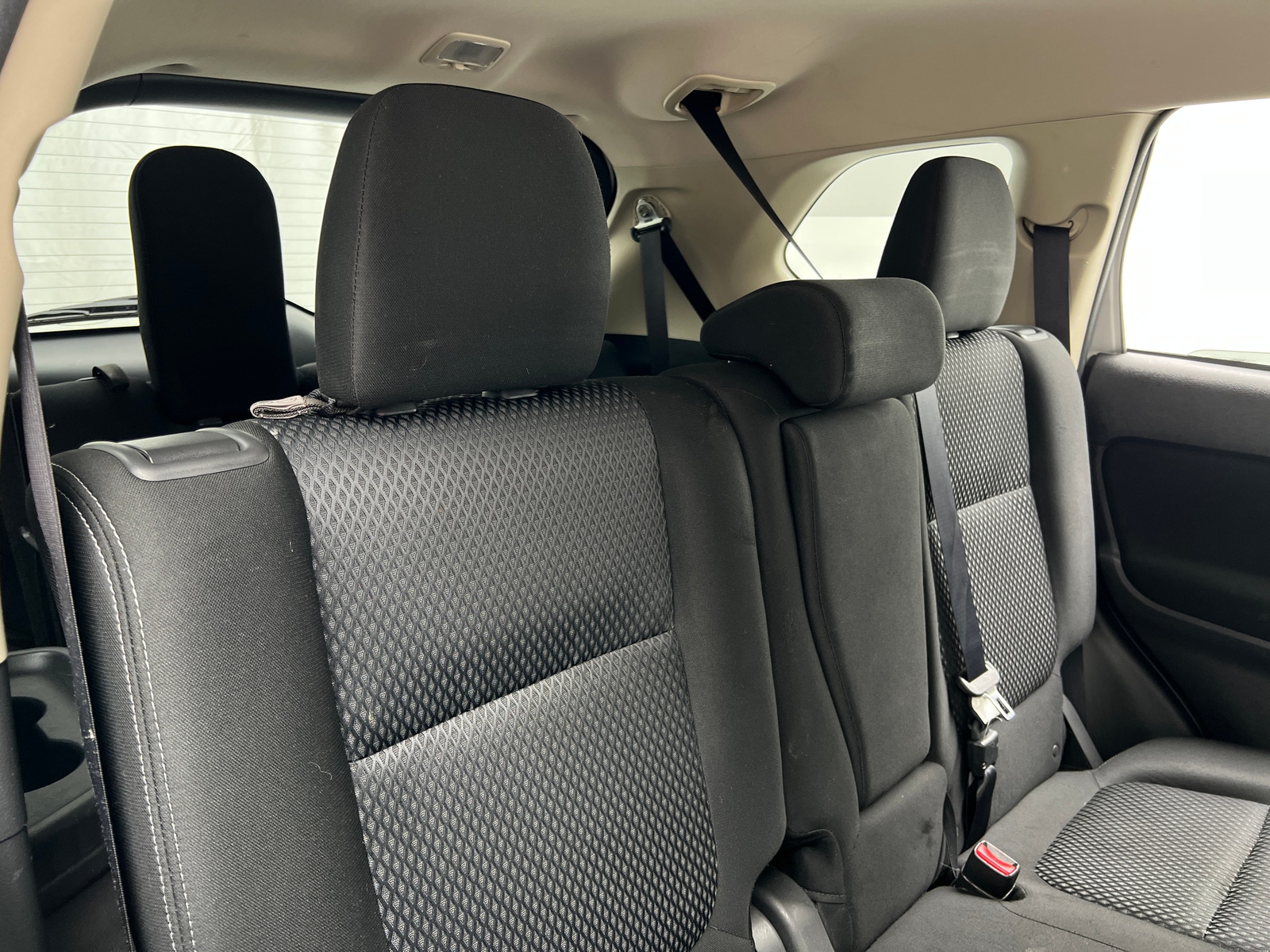 Thumbnail: 2016 Mitsubishi Outlander - 6