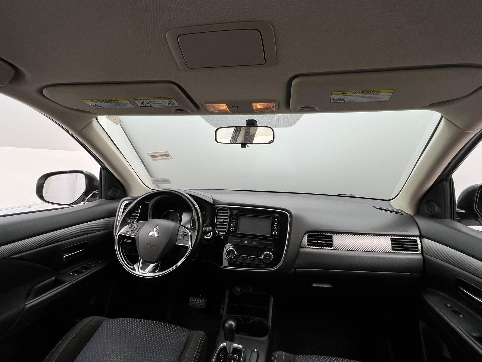Thumbnail: 2016 Mitsubishi Outlander - 3