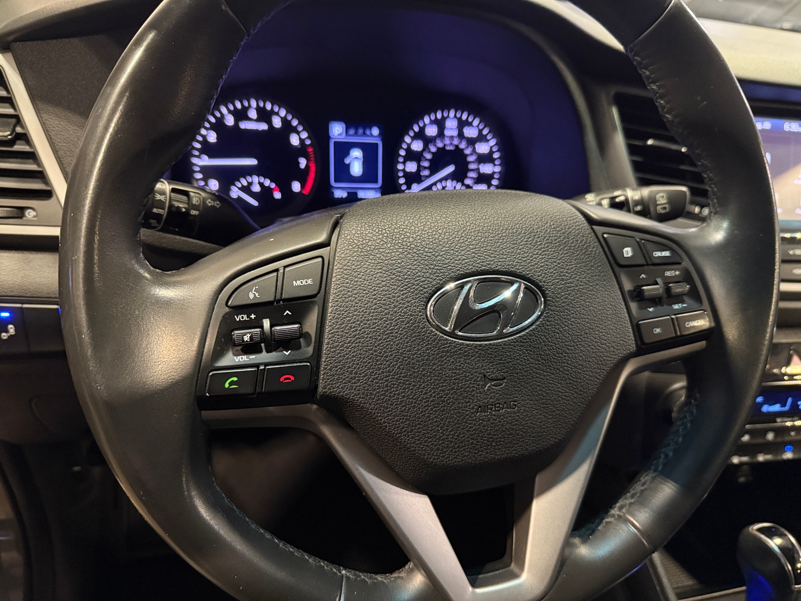 Thumbnail: 2018 Hyundai Tucson - 5