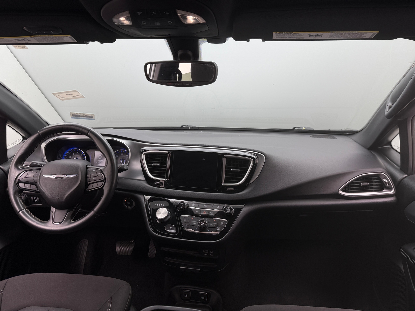 Thumbnail: 2020 Chrysler Pacifica - 3
