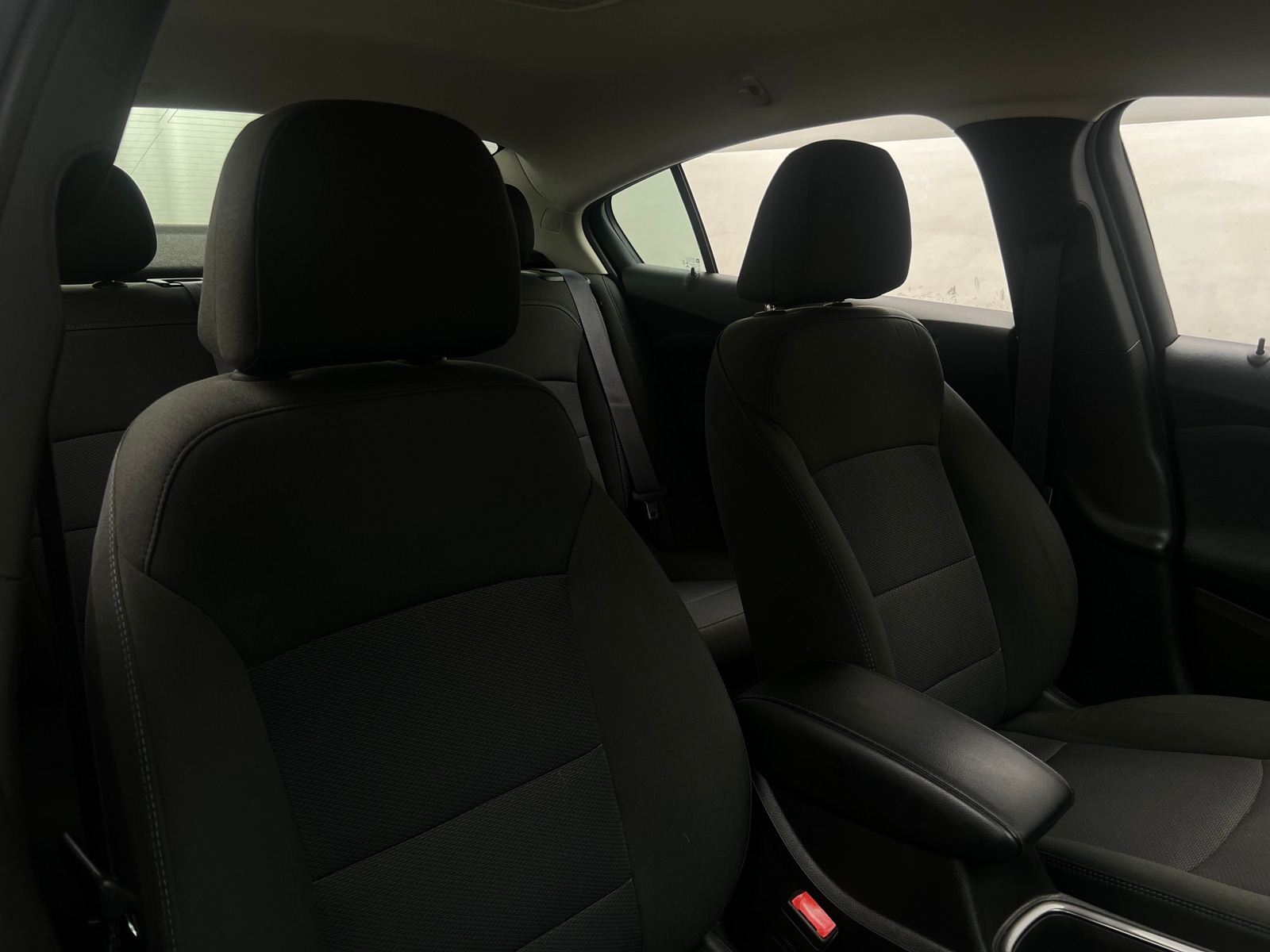 Thumbnail: 2017 Chevrolet Cruze - 2