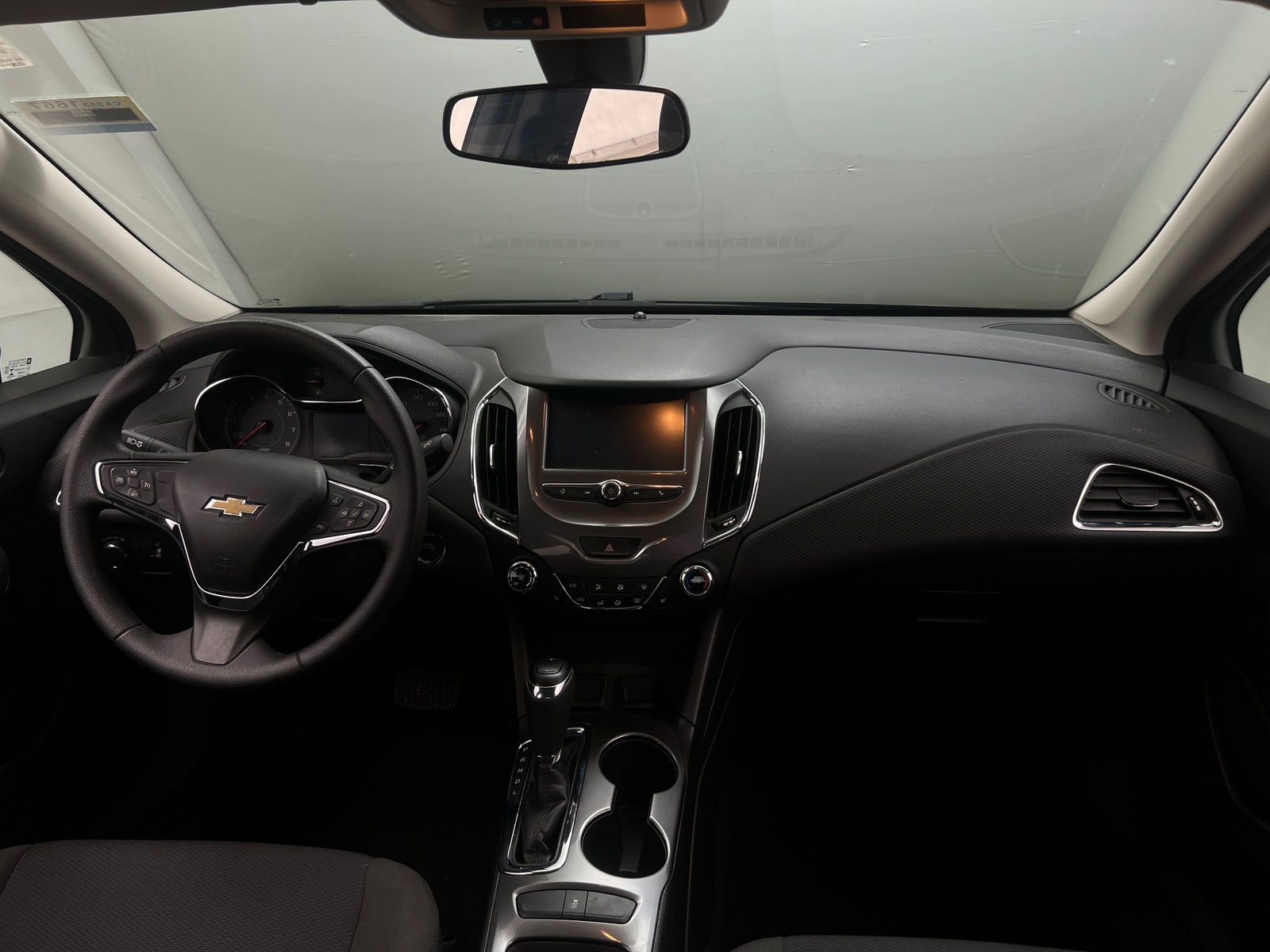 Thumbnail: 2017 Chevrolet Cruze - 3