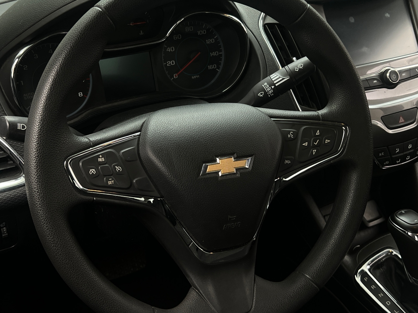 Thumbnail: 2017 Chevrolet Cruze - 5