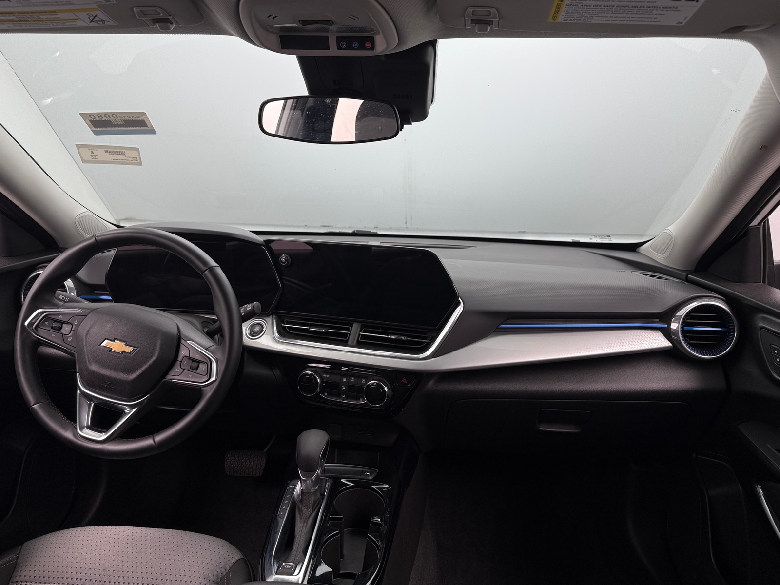 Thumbnail: 2025 Chevrolet Trax - 3