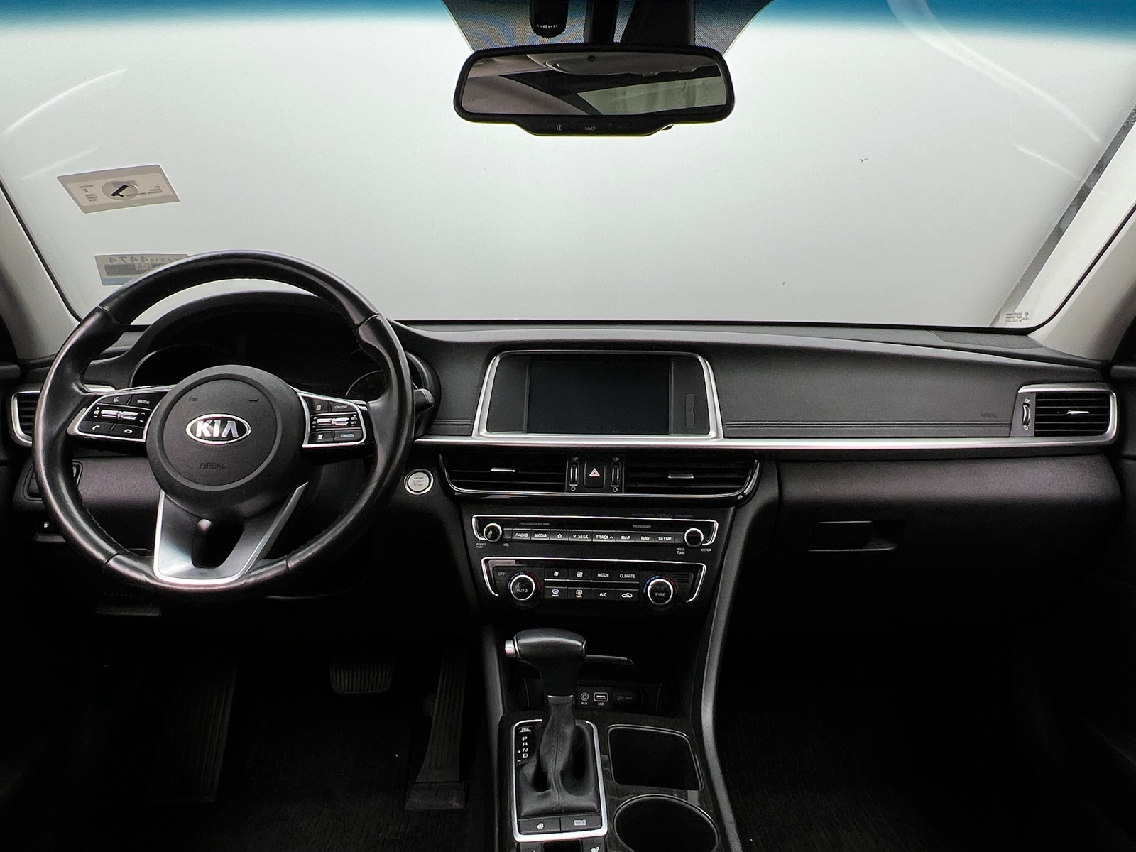 Thumbnail: 2019 Kia Optima - 2