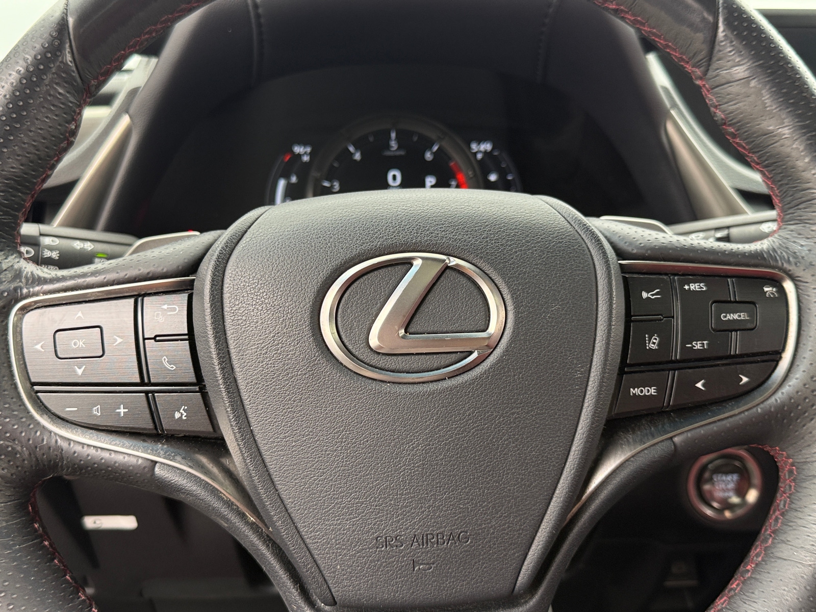 Thumbnail: 2020 Lexus ES - 4