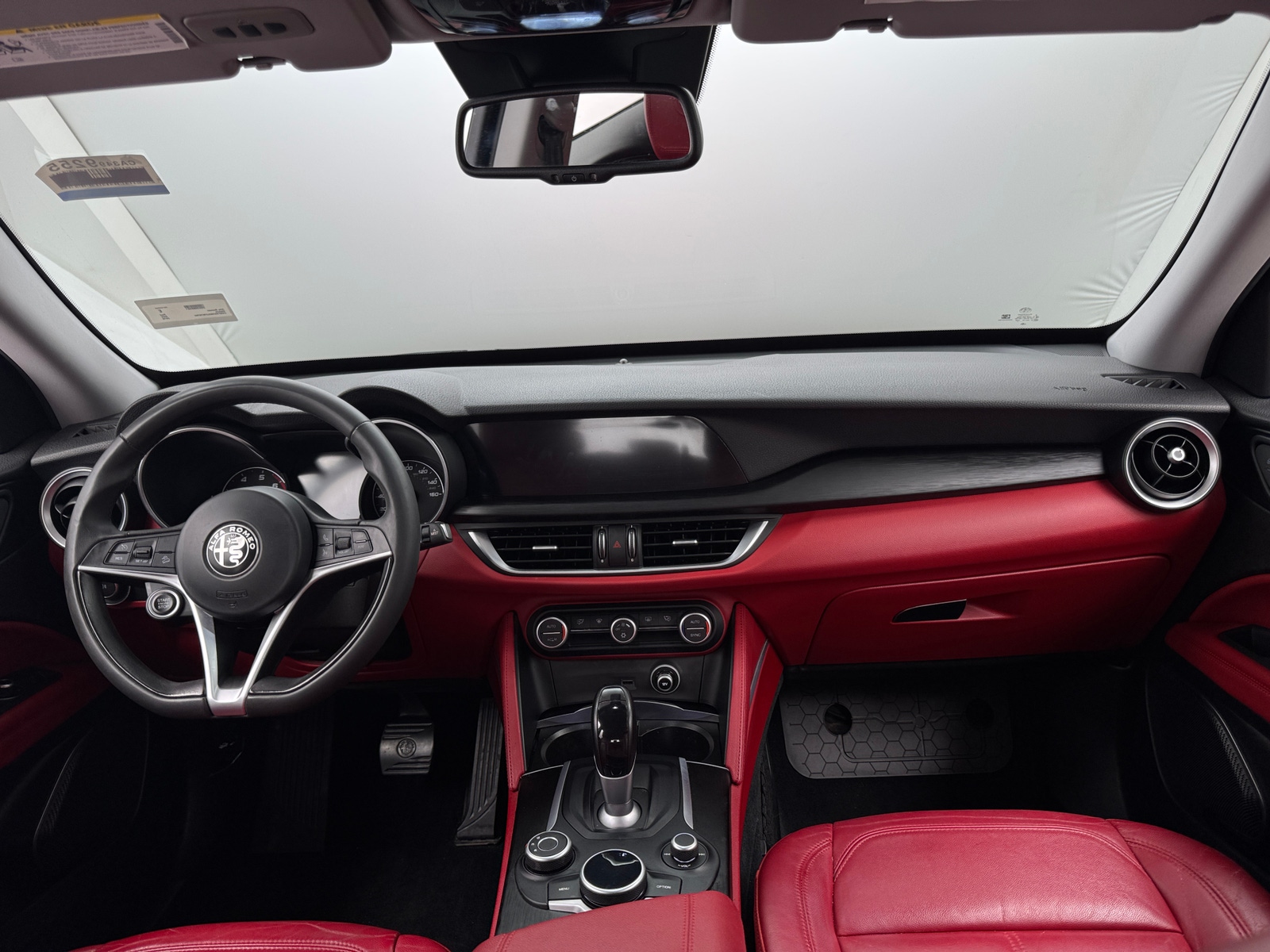 Thumbnail: 2018 Alfa Romeo Stelvio - 2