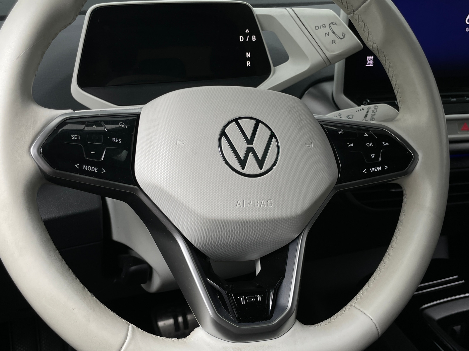 Thumbnail: 2021 Volkswagen ID.4 - 4