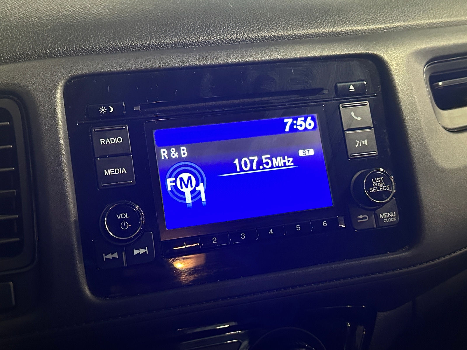 Thumbnail: 2019 Honda HR-V - 4