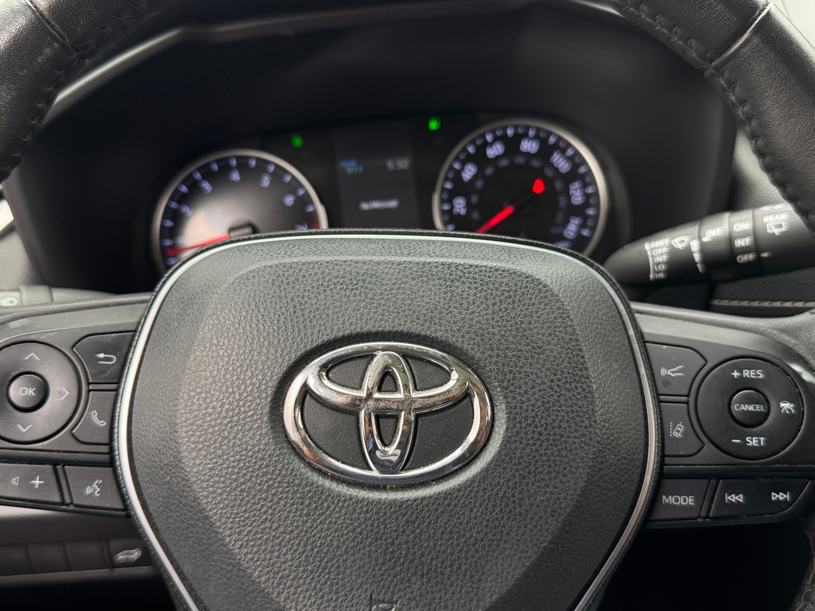 Thumbnail: 2021 Toyota RAV4 - 5