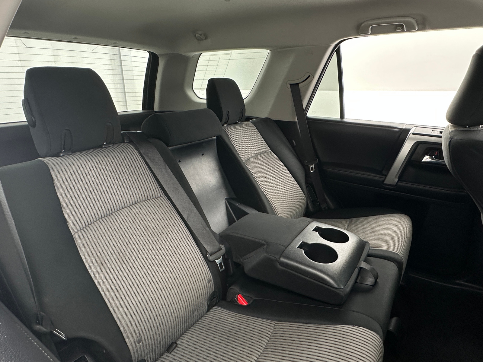 Thumbnail: 2015 Toyota 4Runner - 6