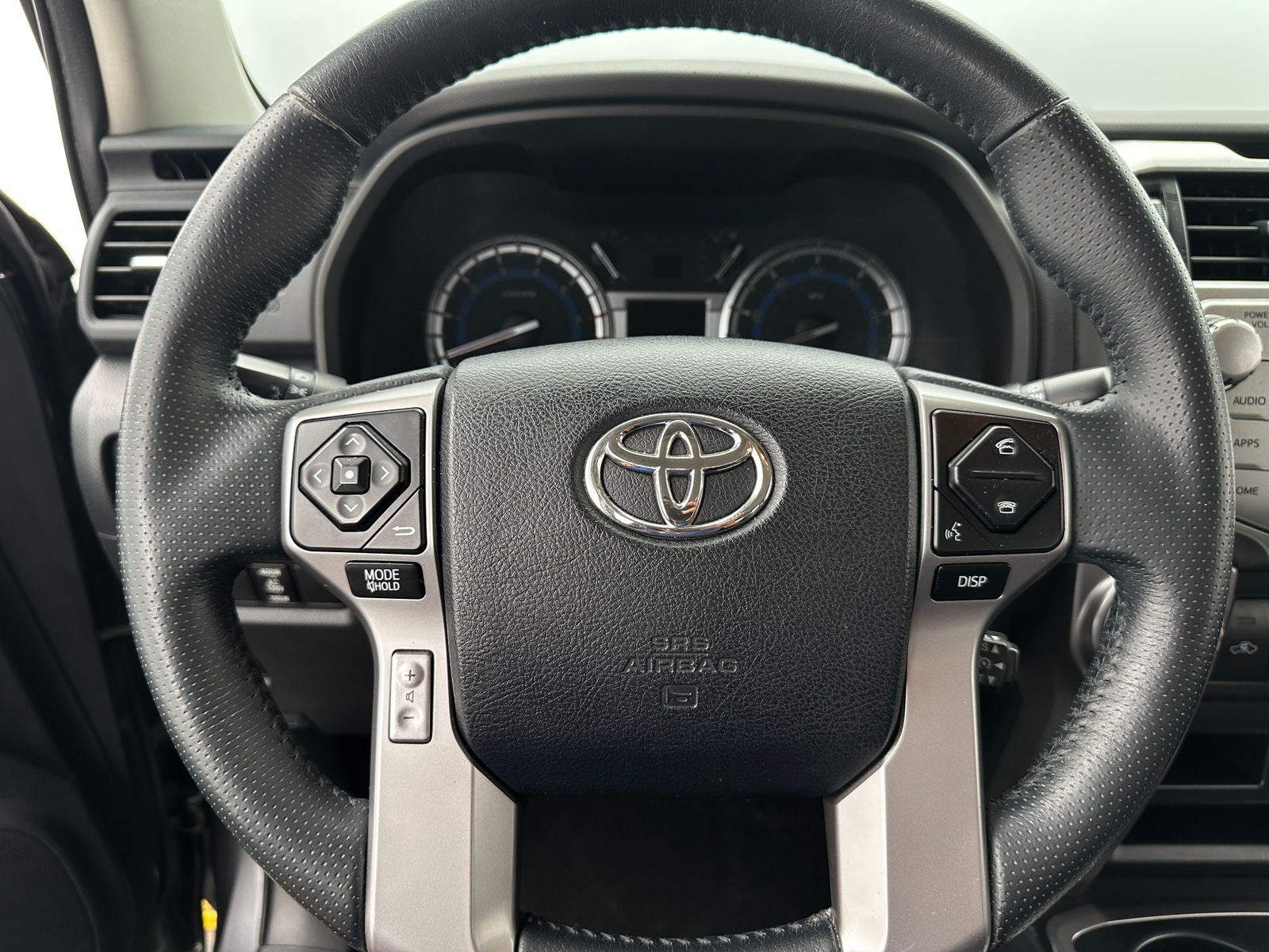 Thumbnail: 2015 Toyota 4Runner - 5