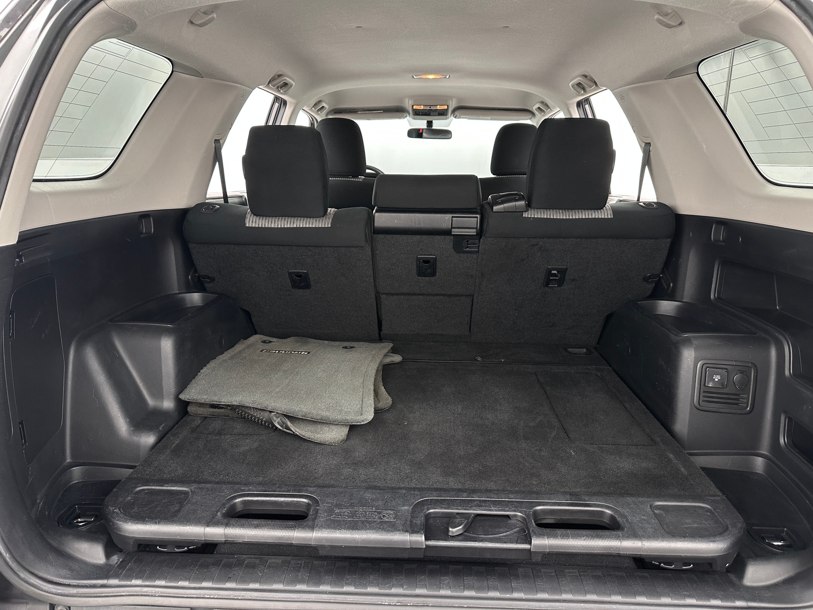 Thumbnail: 2015 Toyota 4Runner - 7