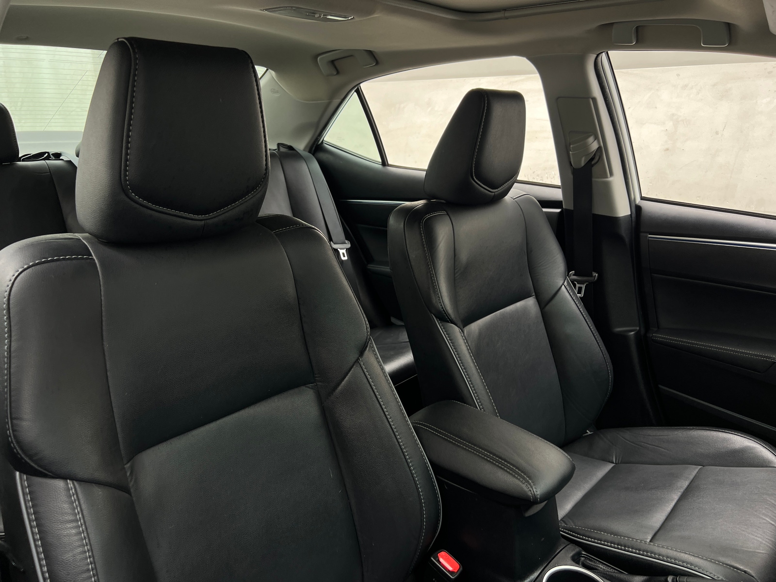 Thumbnail: 2016 Toyota Corolla - 2