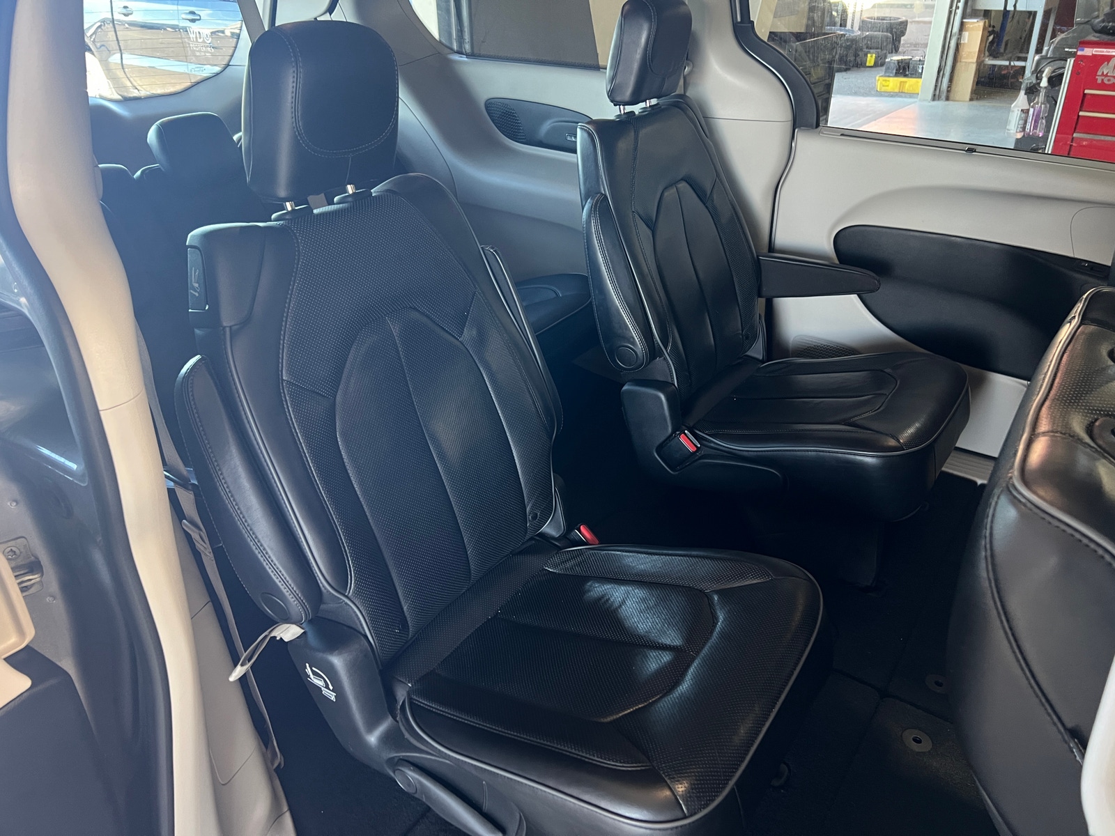 Thumbnail: 2020 Chrysler Pacifica - 5