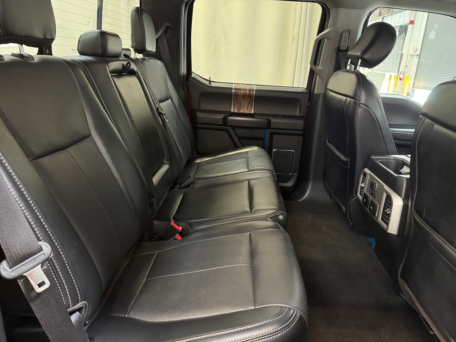 Thumbnail: 2018 Ford Econoline - 5