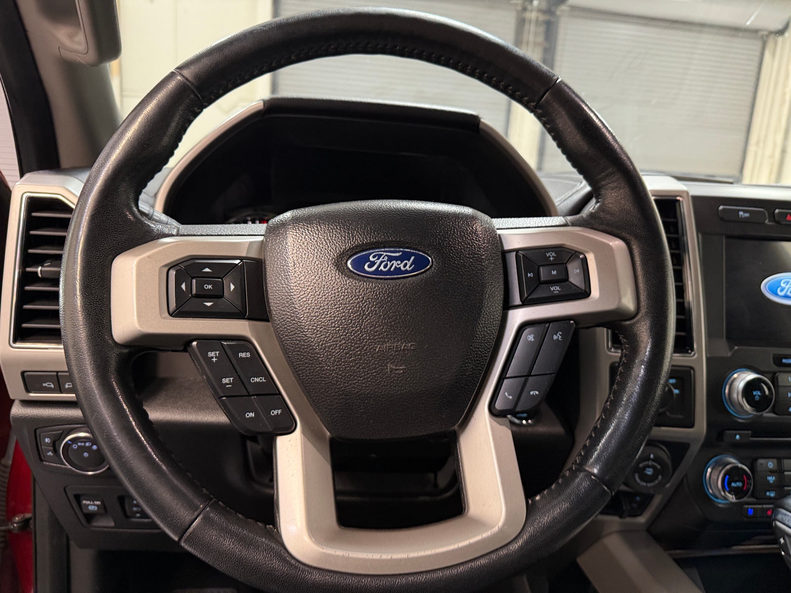 Thumbnail: 2018 Ford Econoline - 4