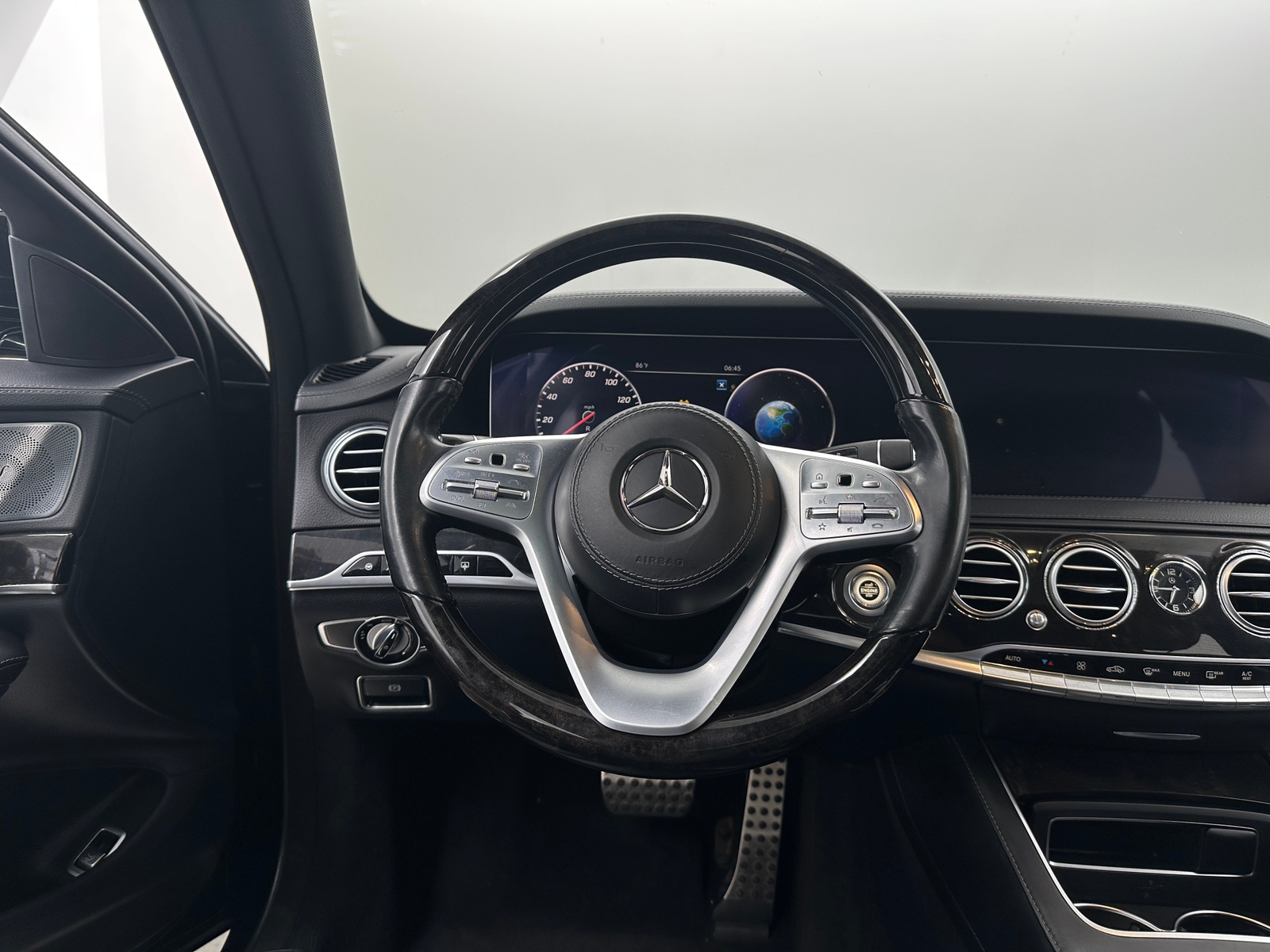Thumbnail: 2018 Mercedes-Benz S-Class - 4