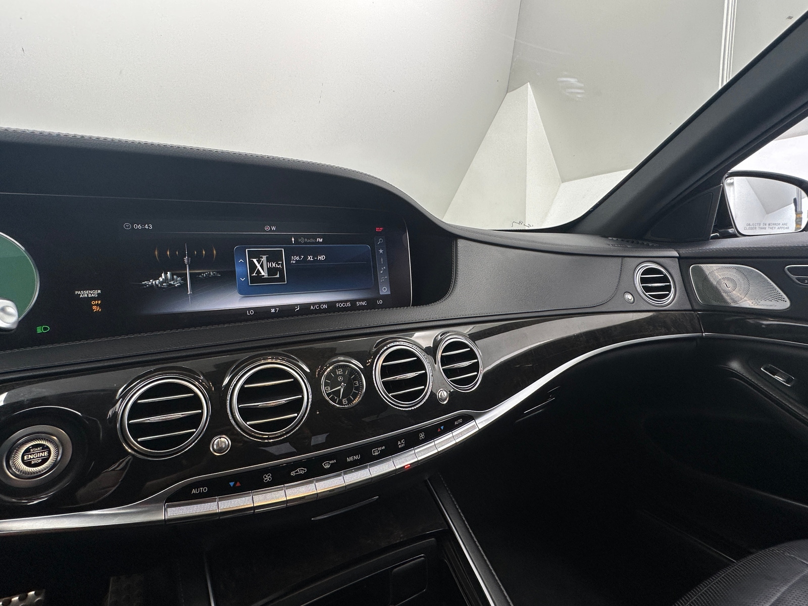 Thumbnail: 2018 Mercedes-Benz S-Class - 3