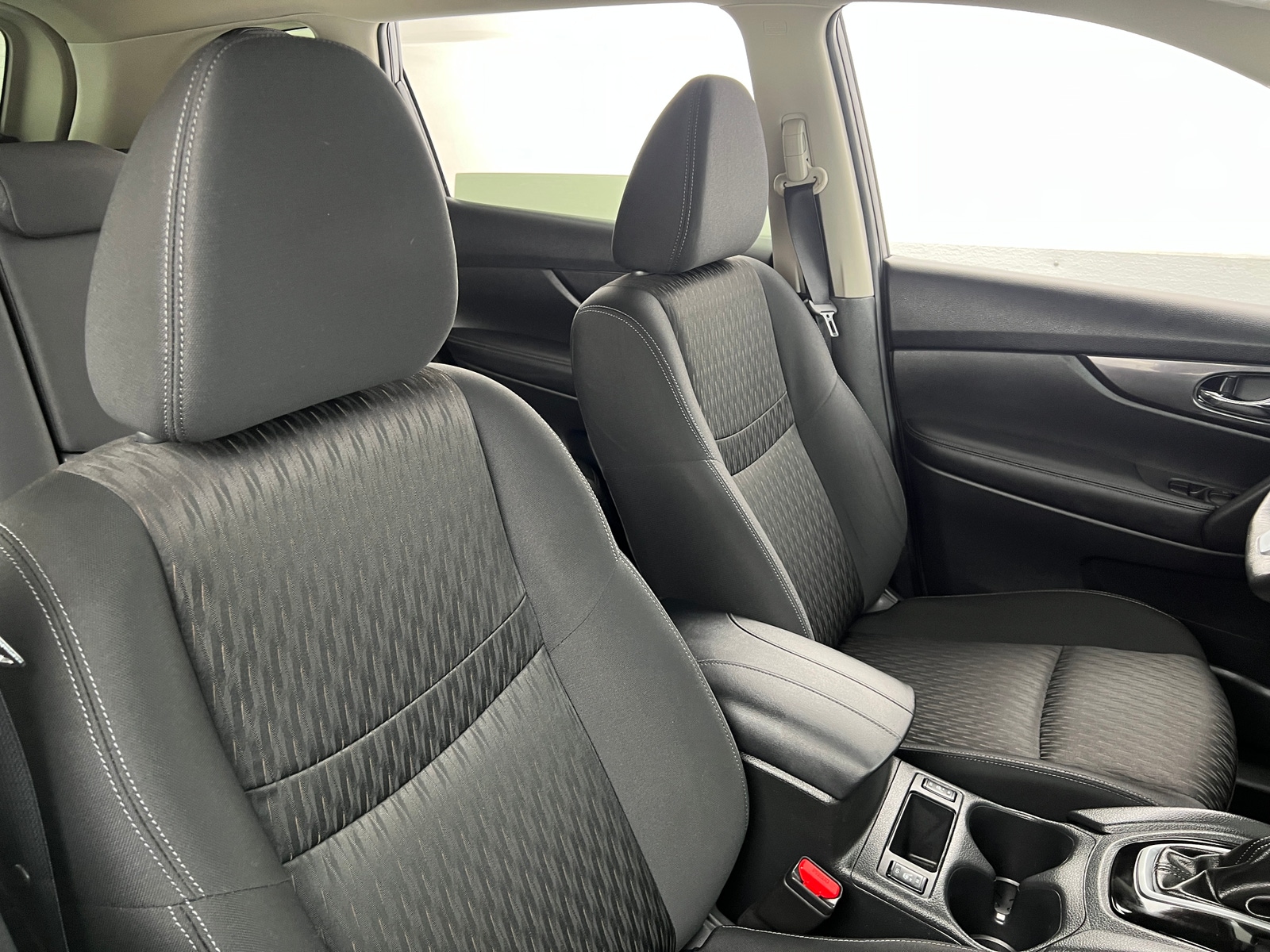 Thumbnail: 2019 Nissan Rogue - 2