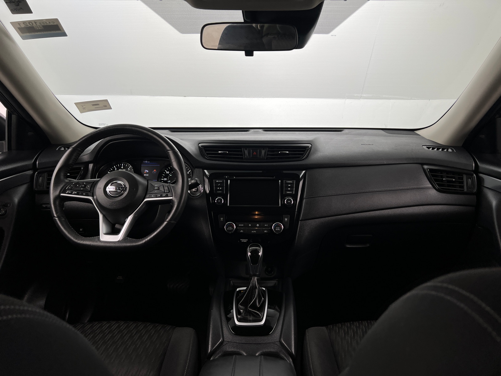 Thumbnail: 2019 Nissan Rogue - 3