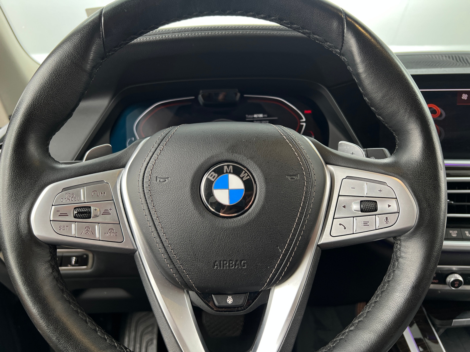 Thumbnail: 2021 BMW X7 - 4