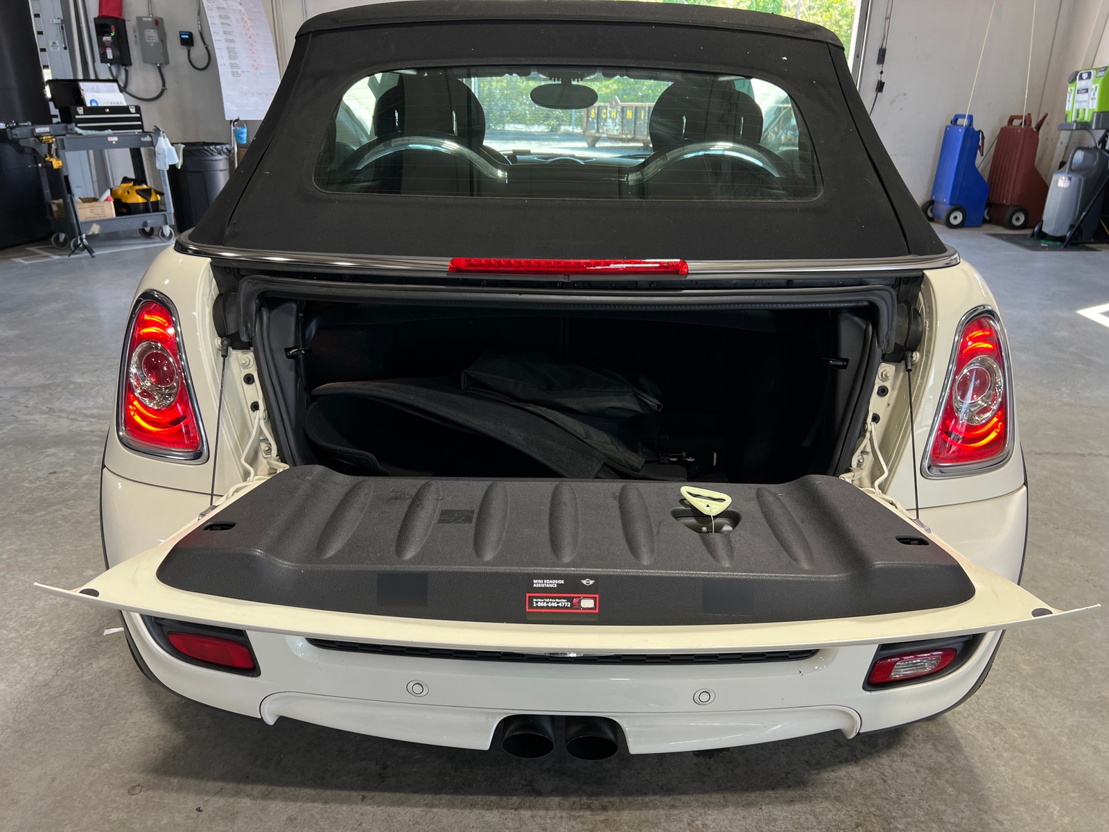 Thumbnail: 2014 MINI Cooper Convertible - 7