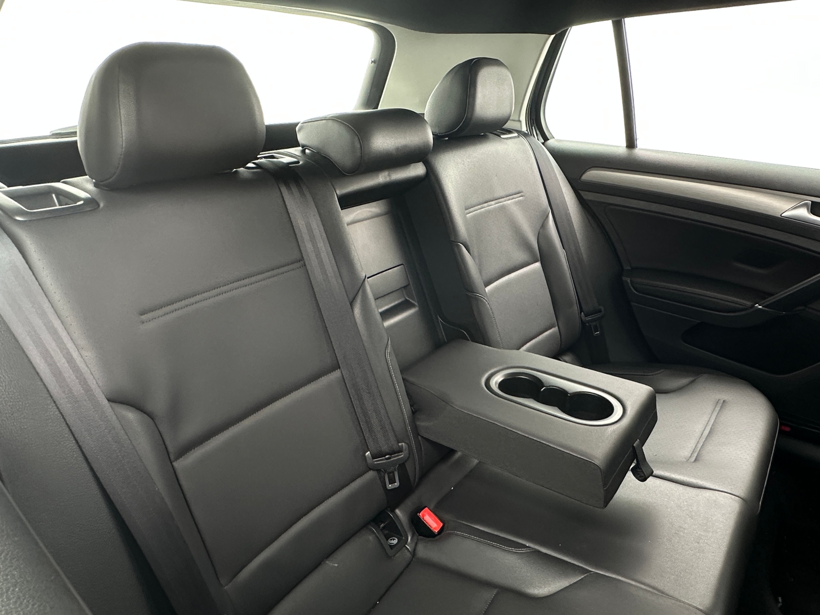 Thumbnail: 2015 Volkswagen Golf - 5