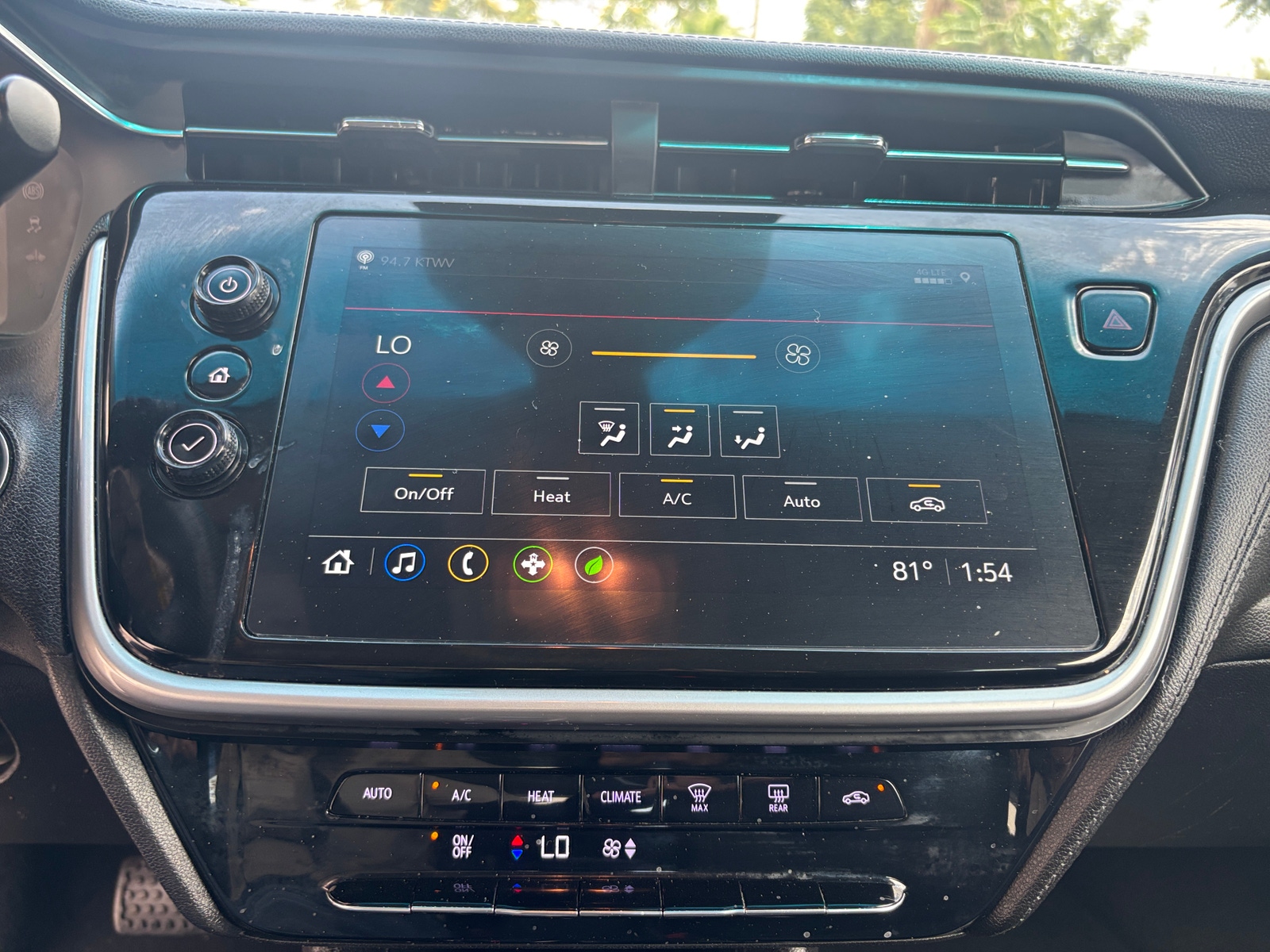 Thumbnail: 2023 Chevrolet Bolt EV - 4