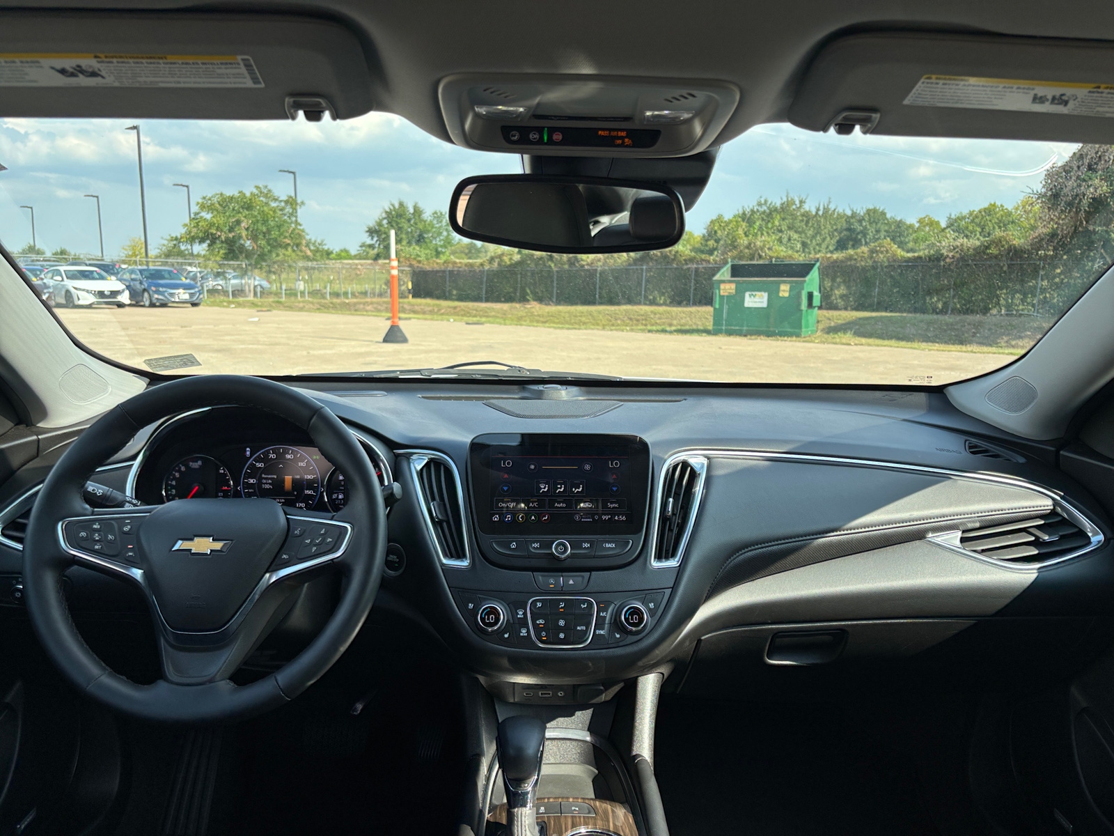Thumbnail: 2024 Chevrolet Malibu - 3