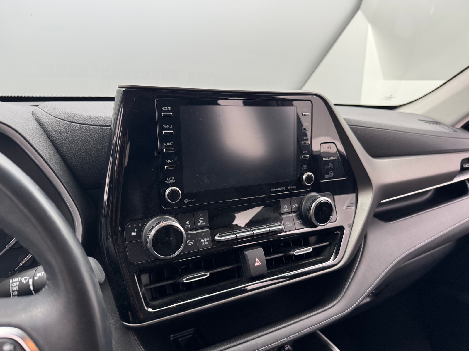 Thumbnail: 2020 Toyota Highlander - 3