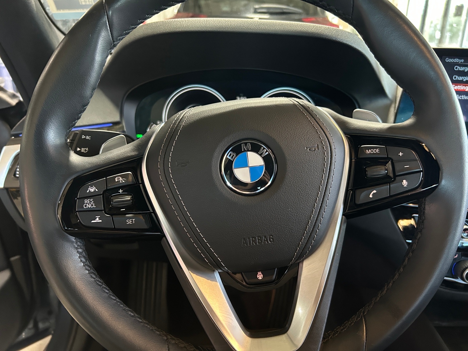 Thumbnail: 2018 BMW 5 Series - 4