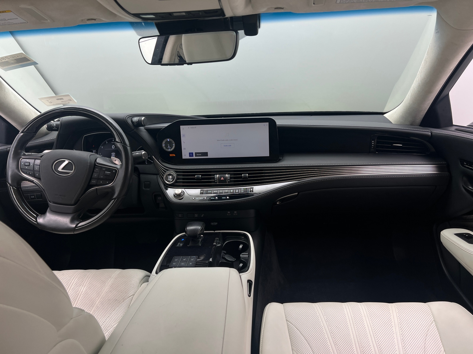 Thumbnail: 2023 Lexus LS - 2