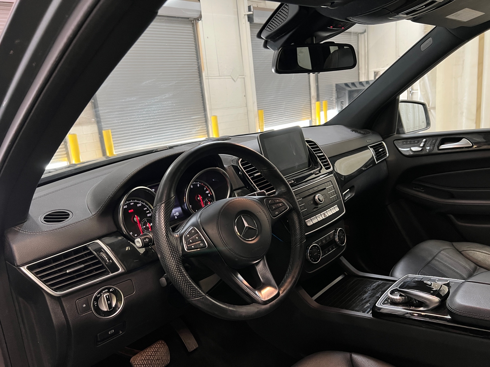 Thumbnail: 2018 Mercedes-Benz GLS - 2