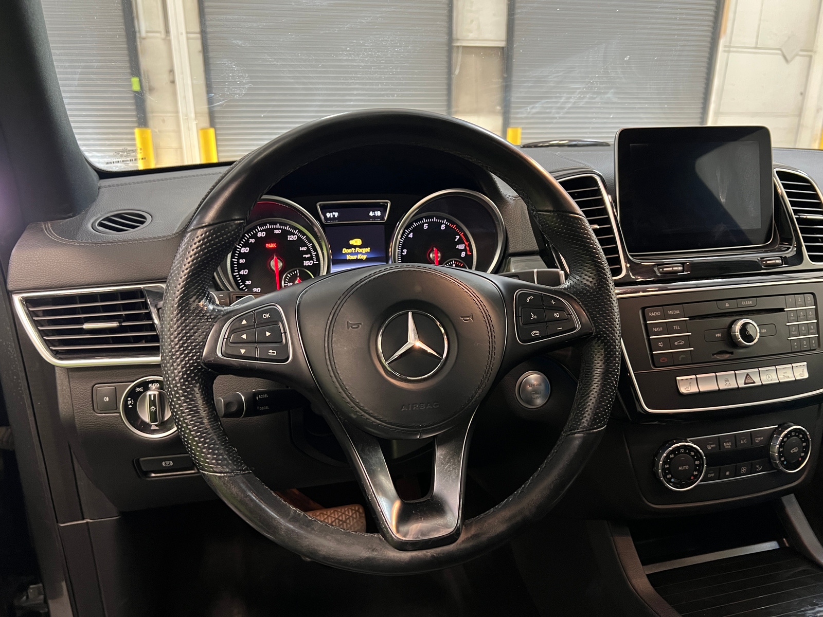 Thumbnail: 2018 Mercedes-Benz GLS - 4