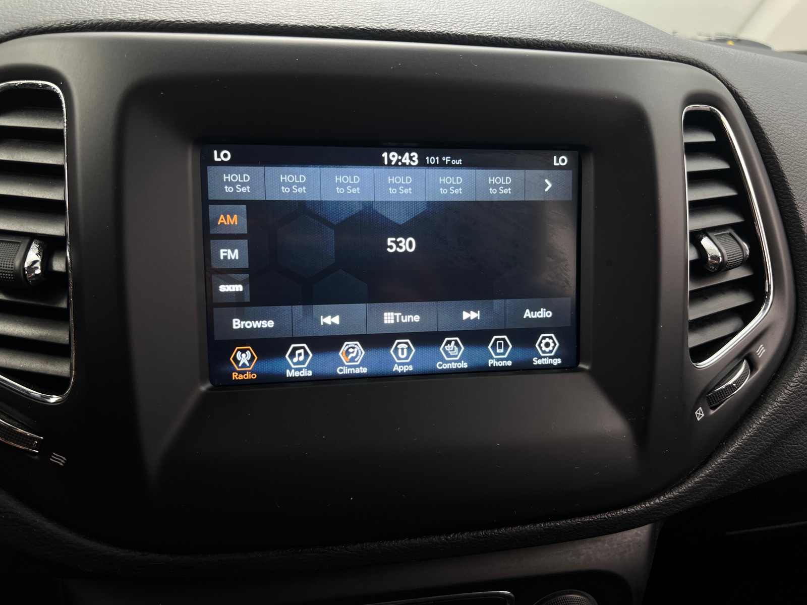 Thumbnail: 2019 Jeep Compass - 4