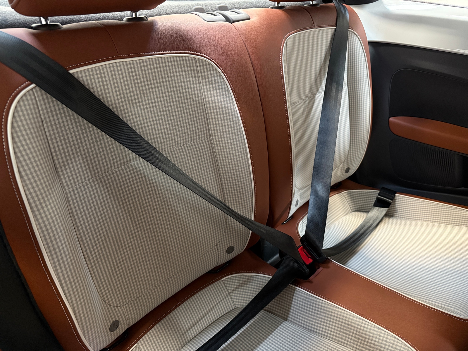 Thumbnail: 2016 Volkswagen Beetle - 6
