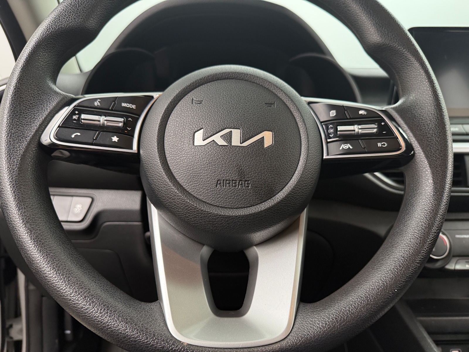 Thumbnail: 2024 Kia Forte - 5
