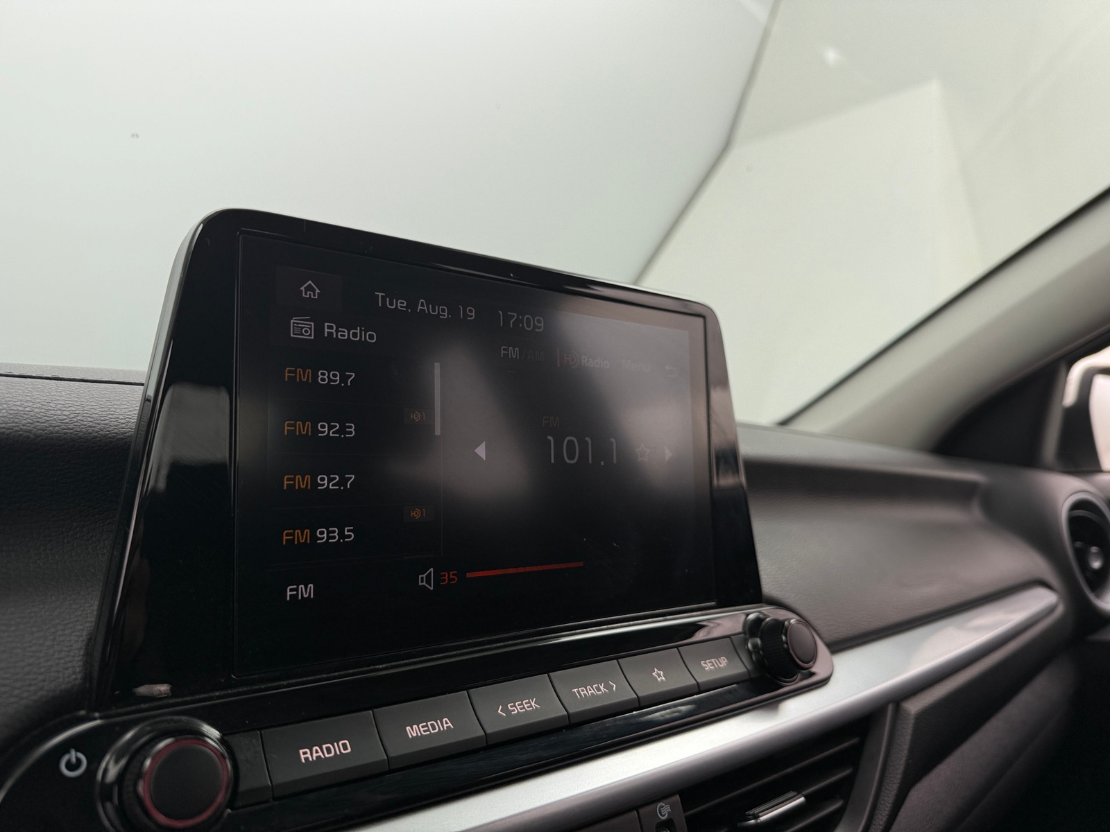 Thumbnail: 2024 Kia Forte - 4