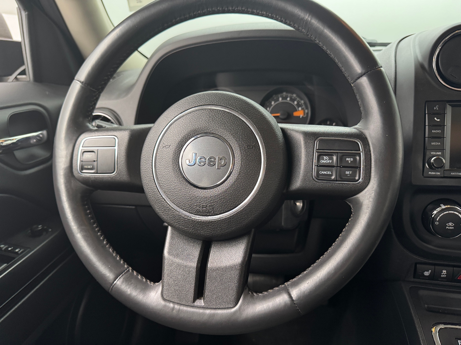 Thumbnail: 2014 Jeep Patriot - 5