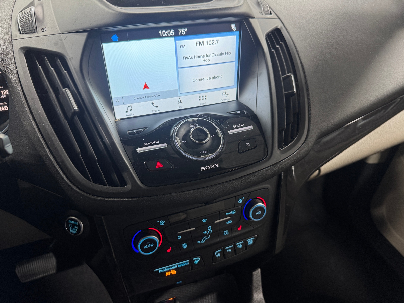 Thumbnail: 2019 Ford Escape - 3