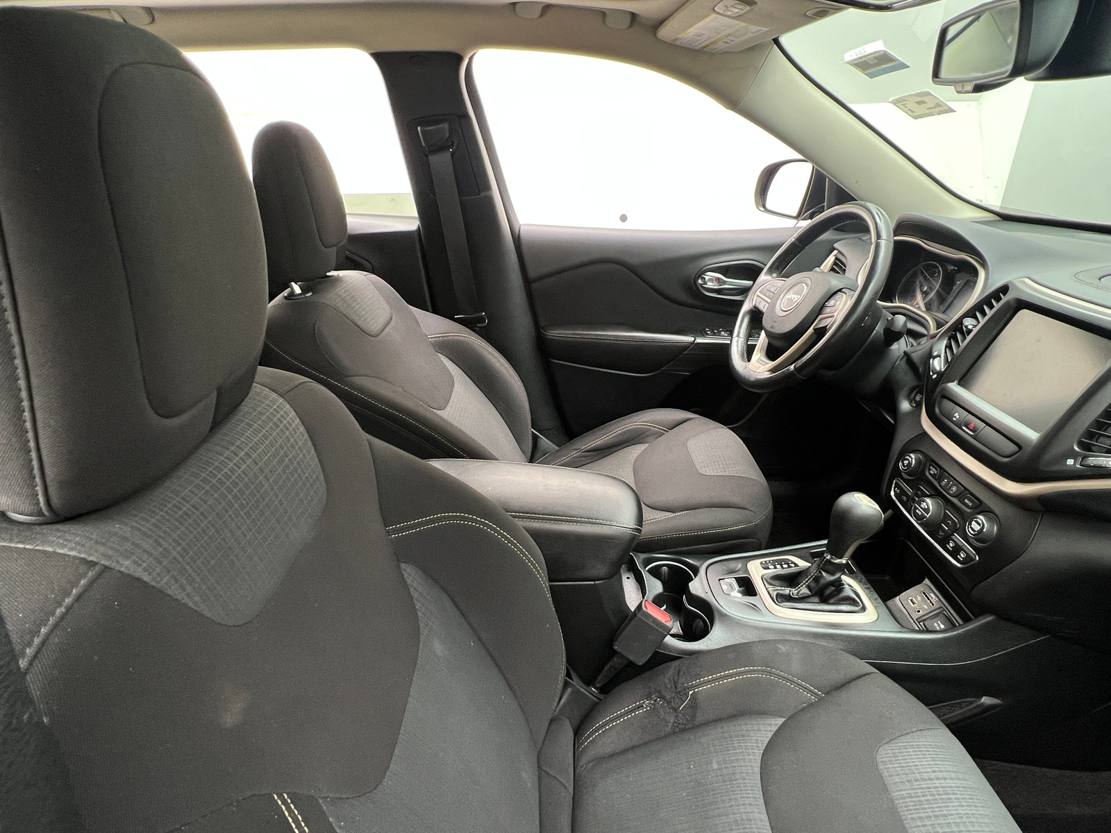 Thumbnail: 2016 Jeep Cherokee - 2